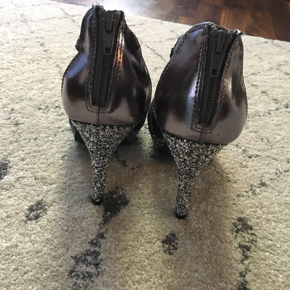 Silver Platform Heels - Picture 5 of 7
